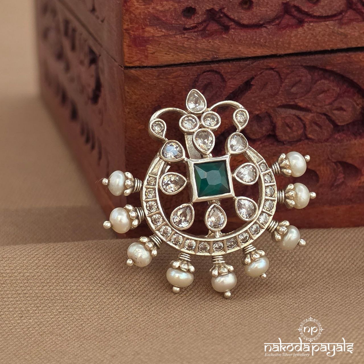 Coruscating Pearled Pendant (P2563)