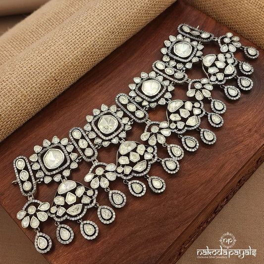 Sparkling White Drops Choker (N11163)