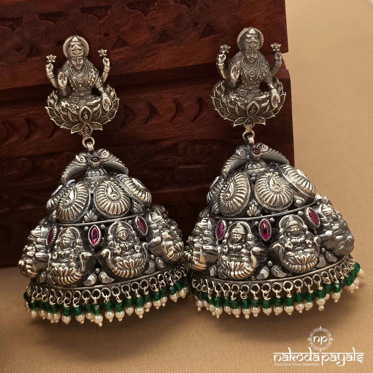 Amazing Lakshmi Pearly Jhumka (J1670)