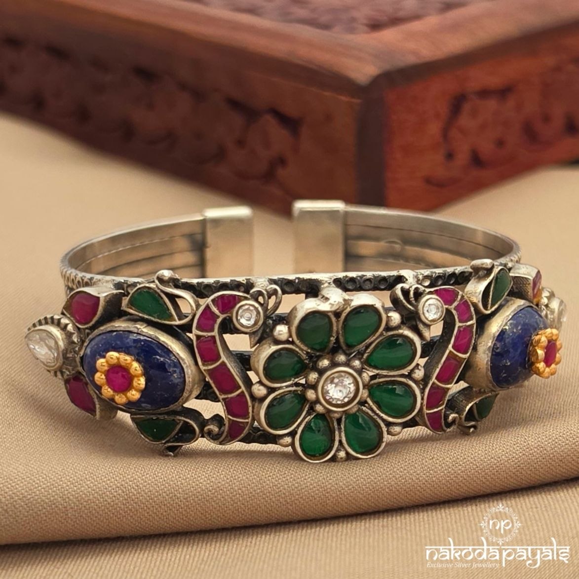 Green Floral Kundan (K6352)