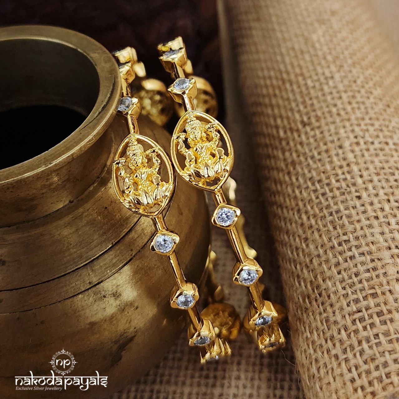 White Lakshmi Bangle Pair (Gk2845)