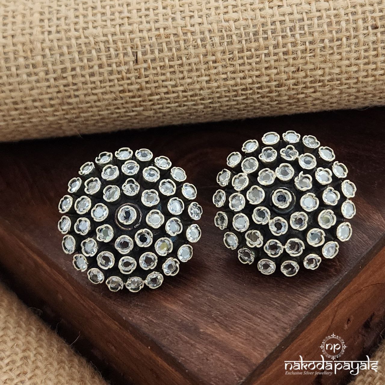 Sparkling White Circular Studs (S3525)
