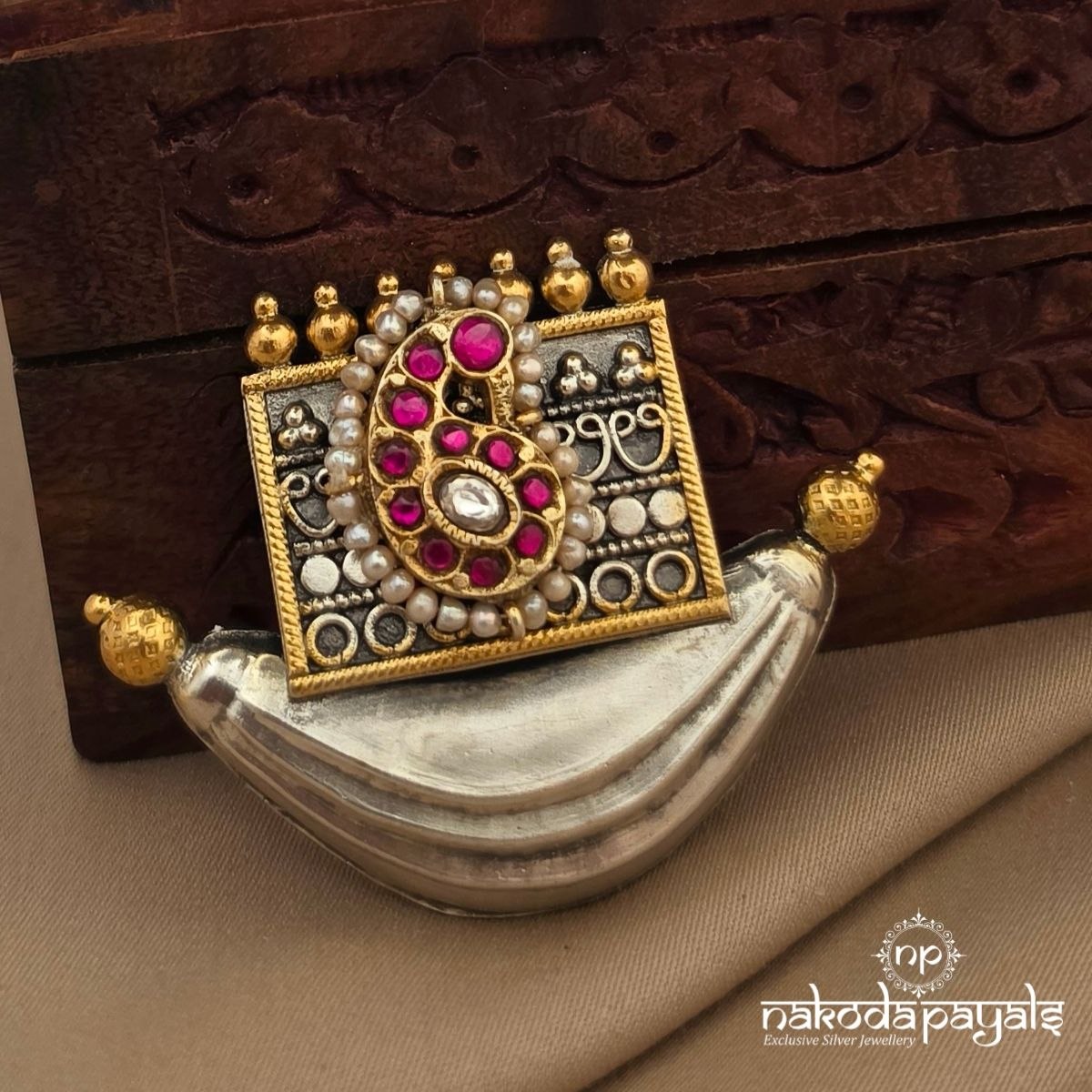 Pearled Peacock Kundan Boat (Gp2688)