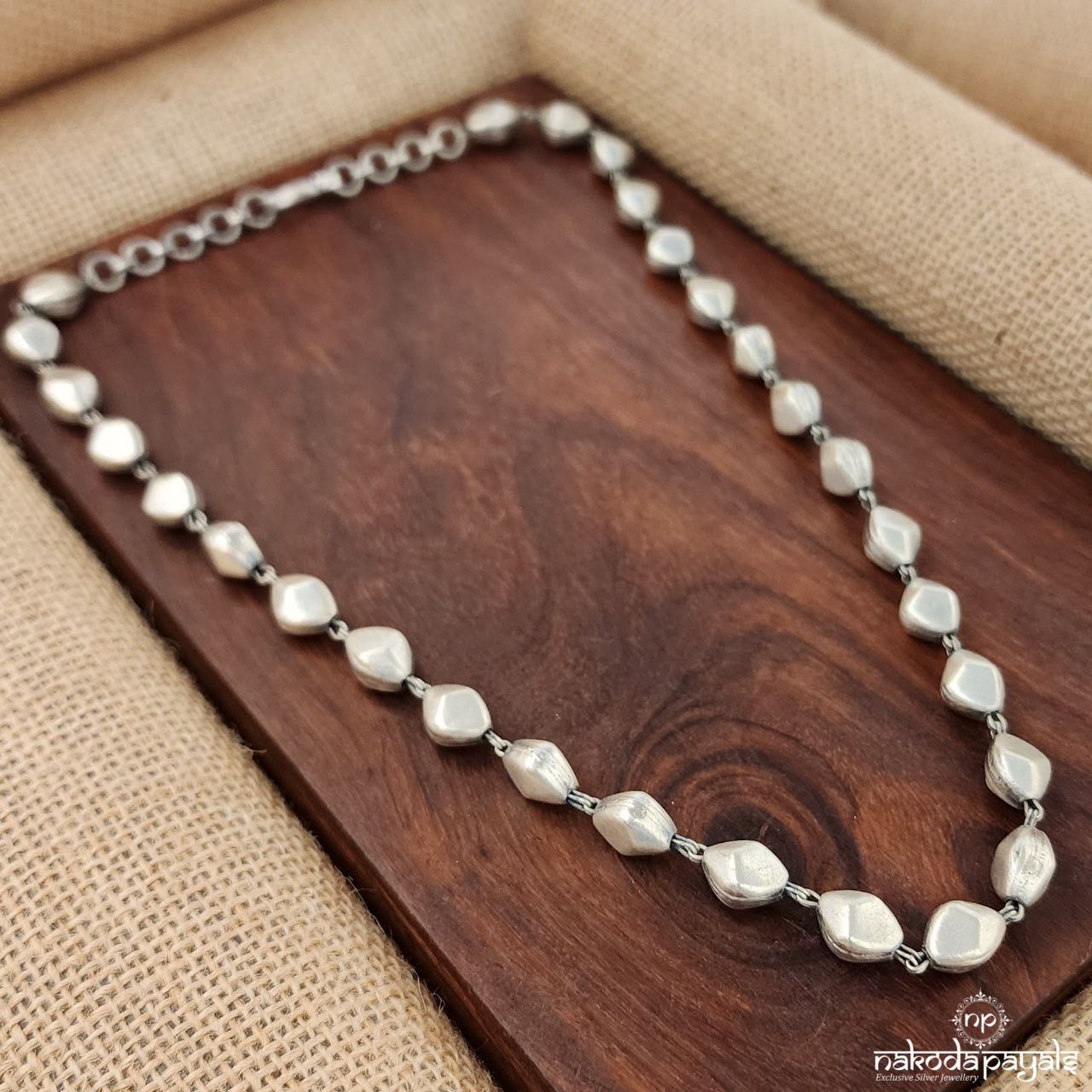 Almond Linked Neckpiece (N10956)