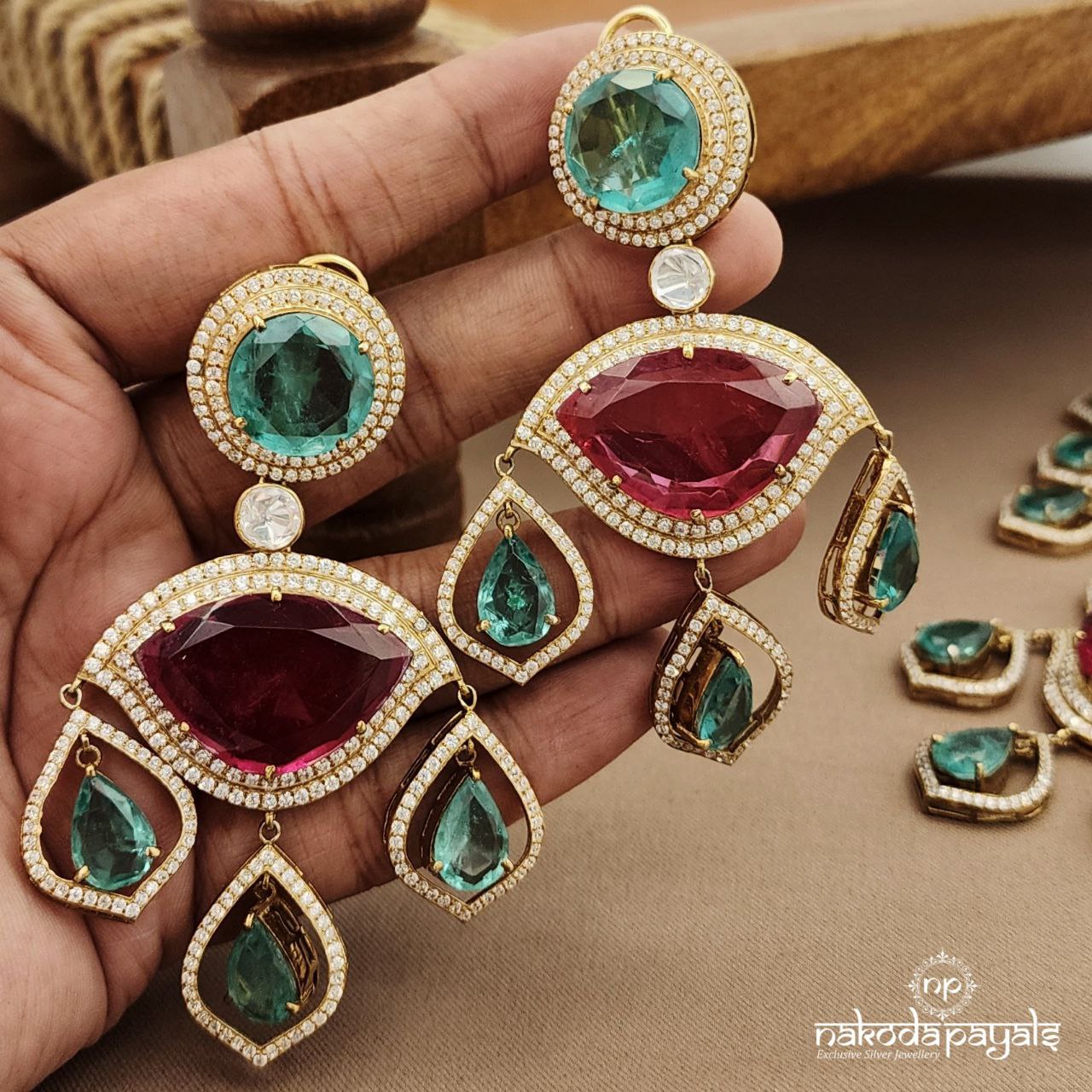 Glorious Grand Moissanite Neckpiece With Earrings (Gn9322)