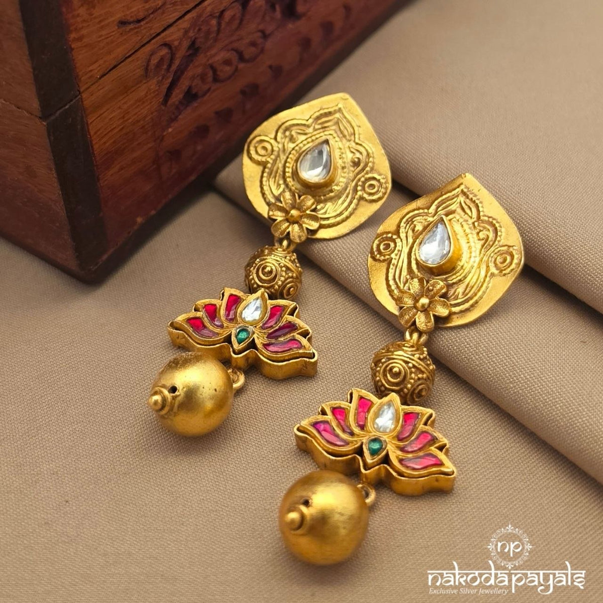 Gorgeous Kundan Earring (Ge11443)
