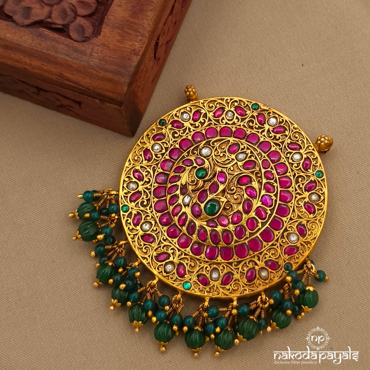 Shiva Parivar Reversible Kundan Pendant (Gp2409)