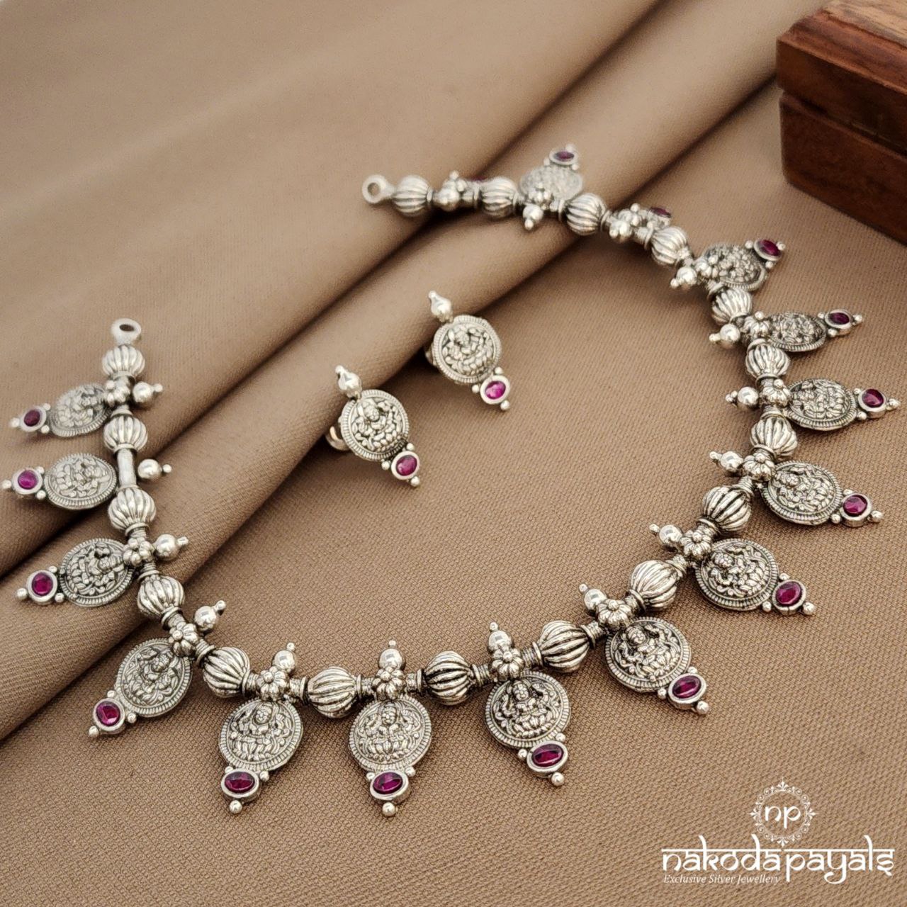 Lakin Coined Neckpiece With Earrings (N11373)