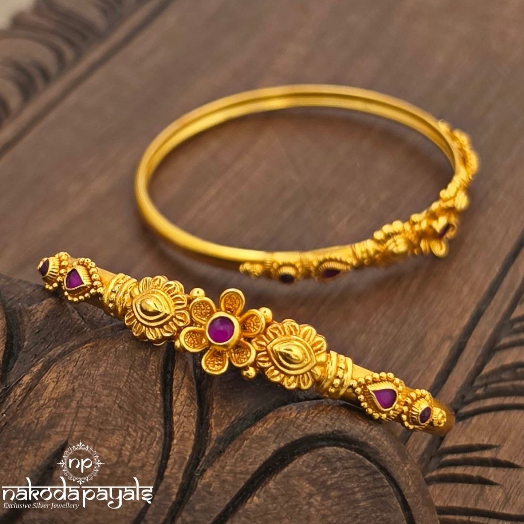 Pink Dot Floral  Bangles (Gk3412-13)