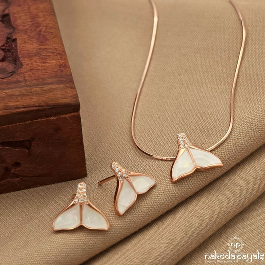 White Mope Birdy Pendant Set (St3990)