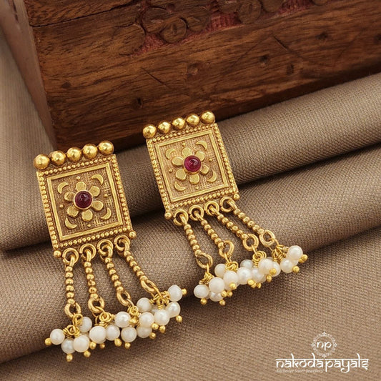 Squarish Pearled Drop Earrings (Ge10260)