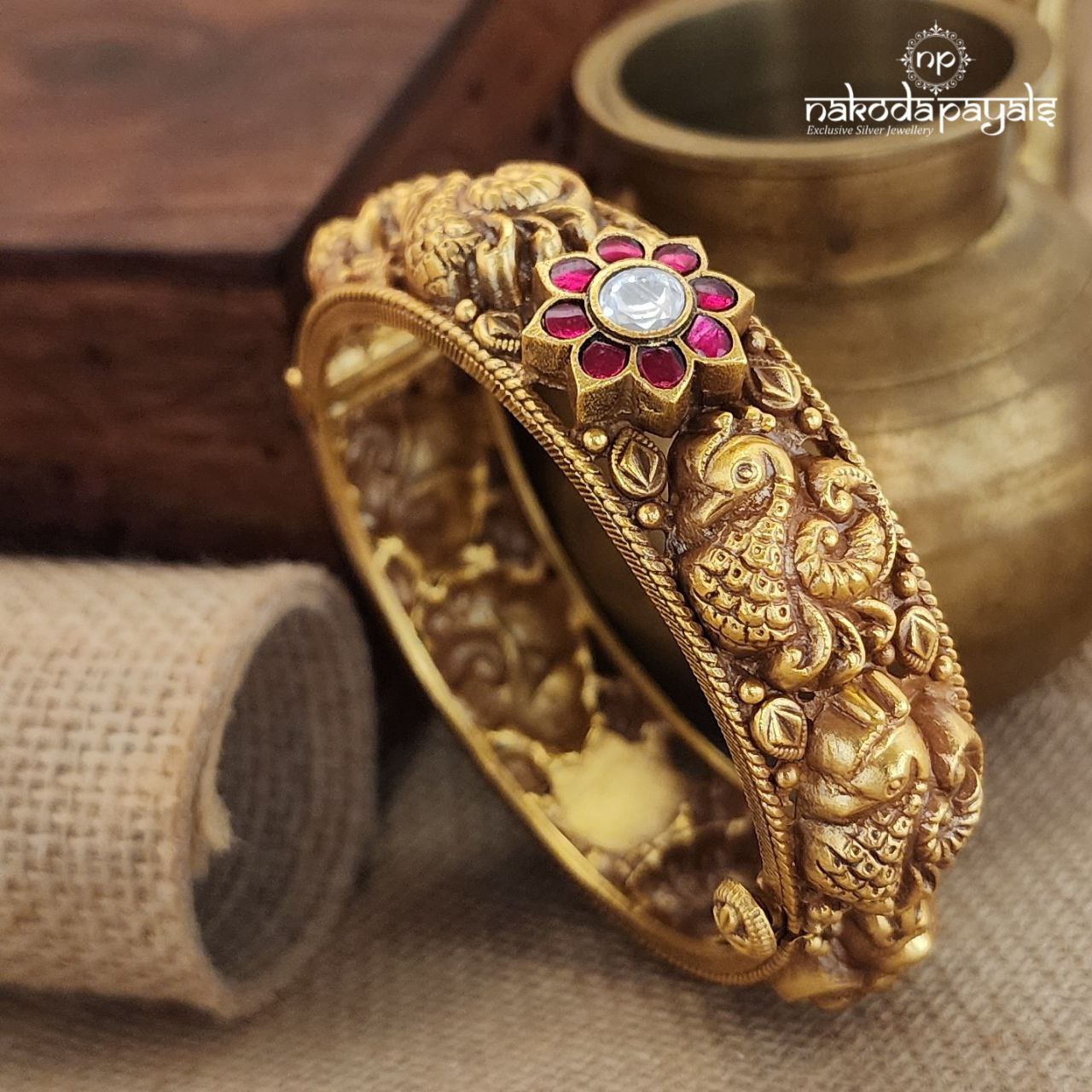 Peacock Charm Screw Kada (Gk2816)