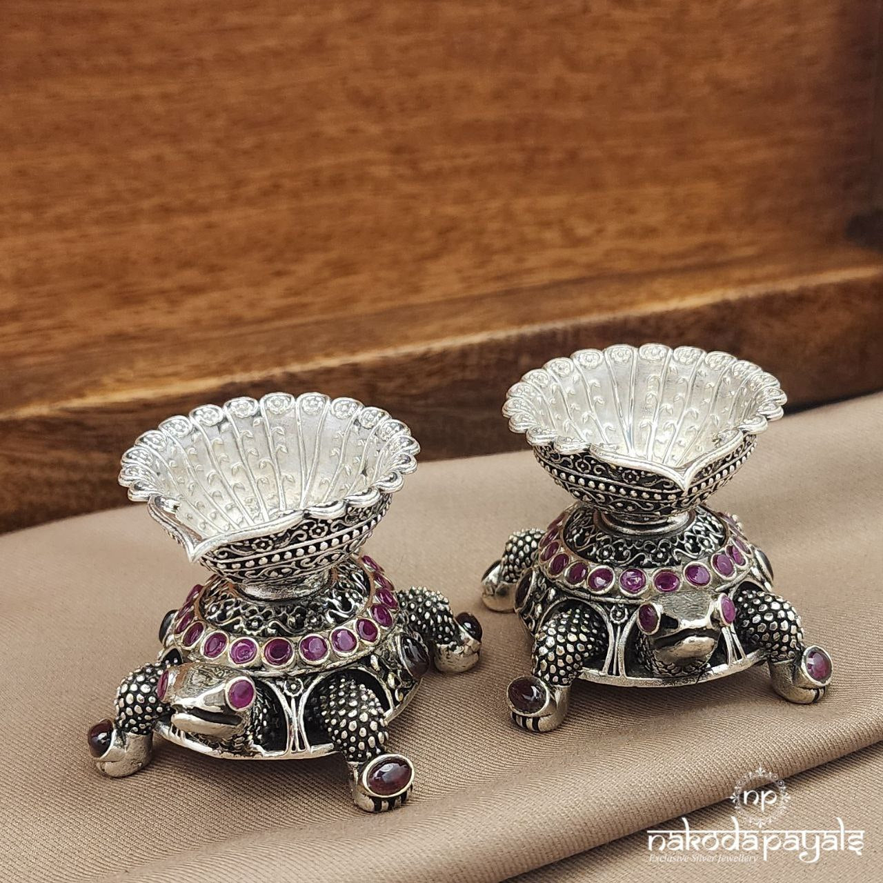 Traditional Oxidised Tortoise Deepam (Aa2053)