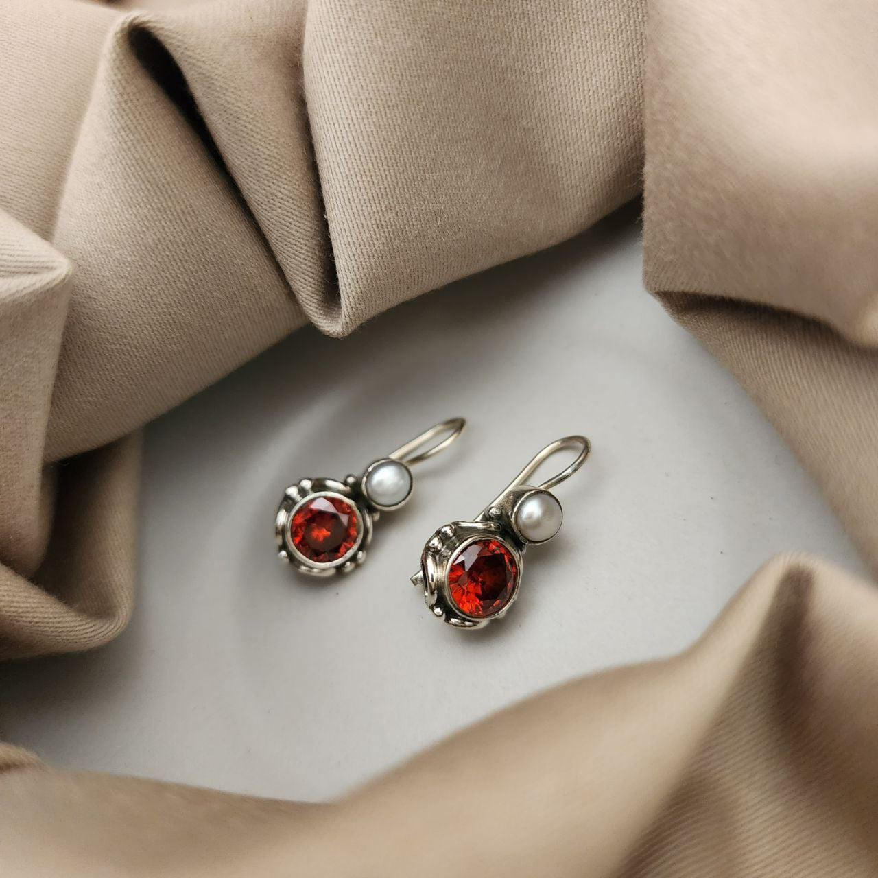 Small Stone Hangings (H2034)