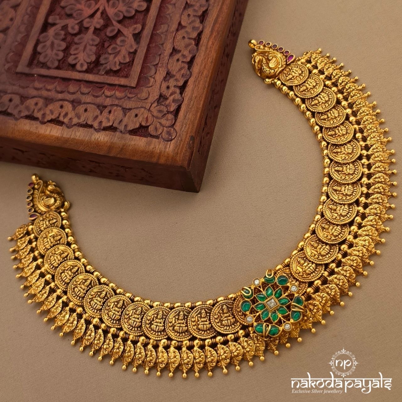 Green Floral Peacock Lakshmi Coin Neckpiece (Gn10656)