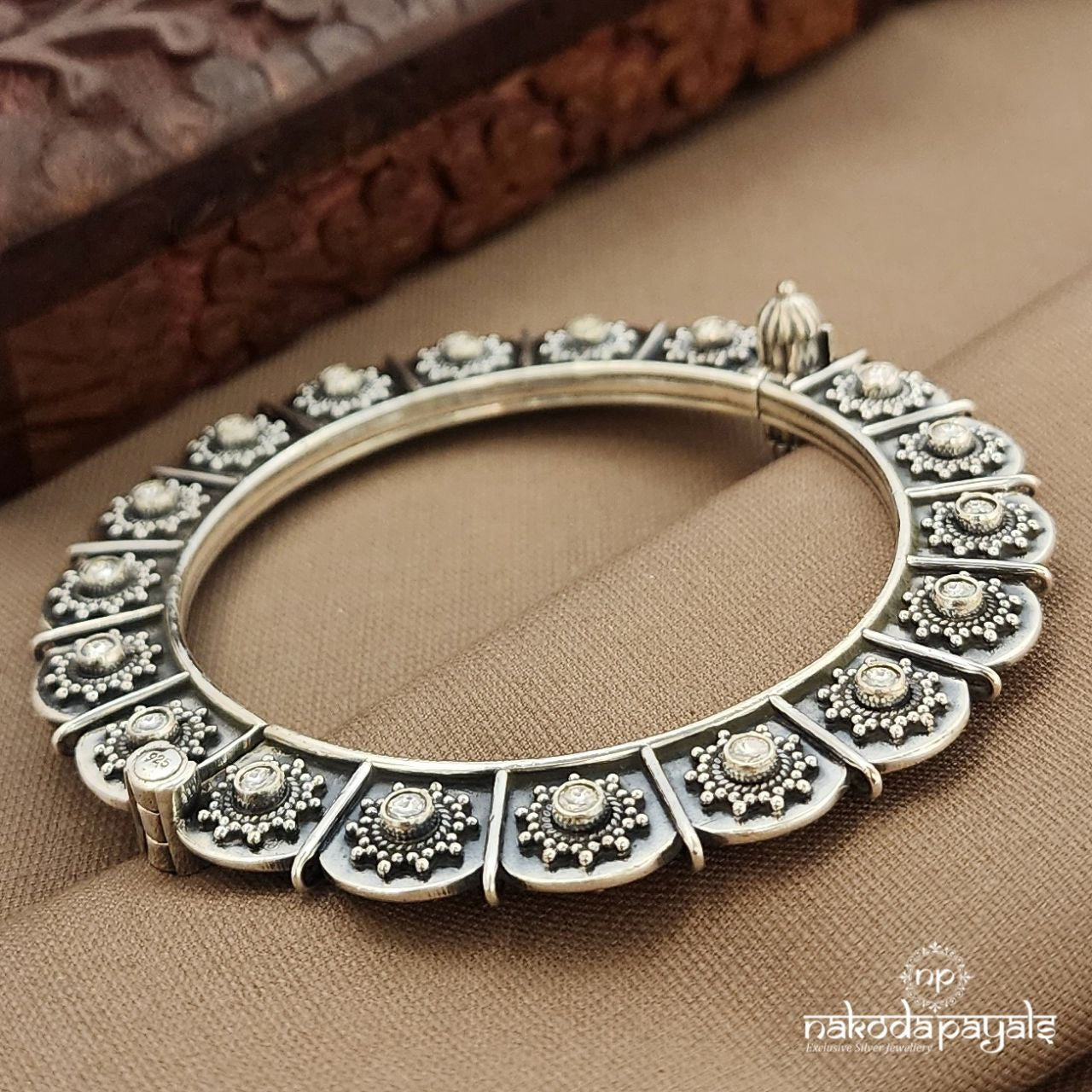 White Floral Kada  (K6257)