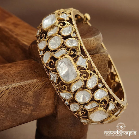 Rectangular Moissanite Screw Kada (2.4) (Gk3216)