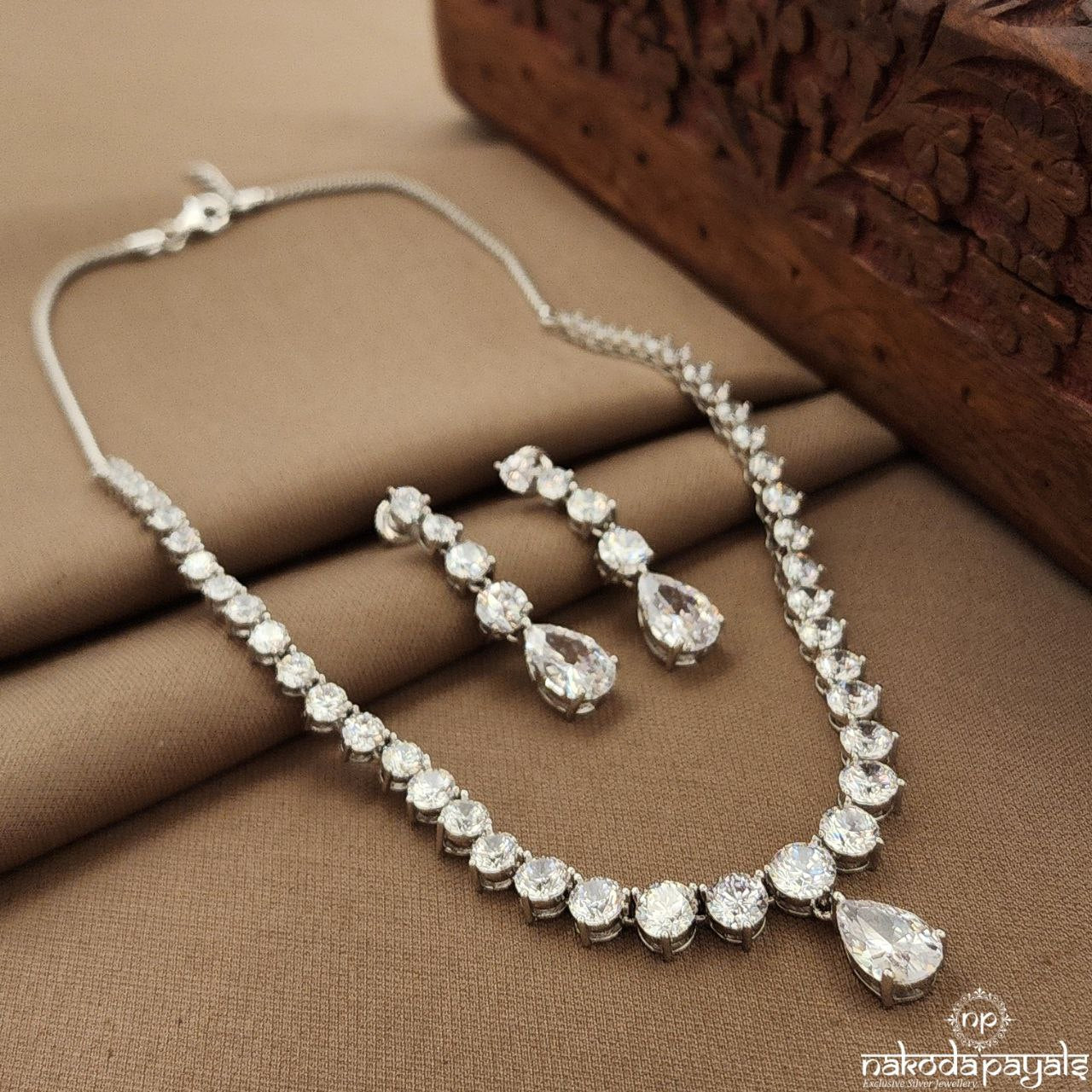 White Drop CZ Neckpiece With Earrings (St3809)