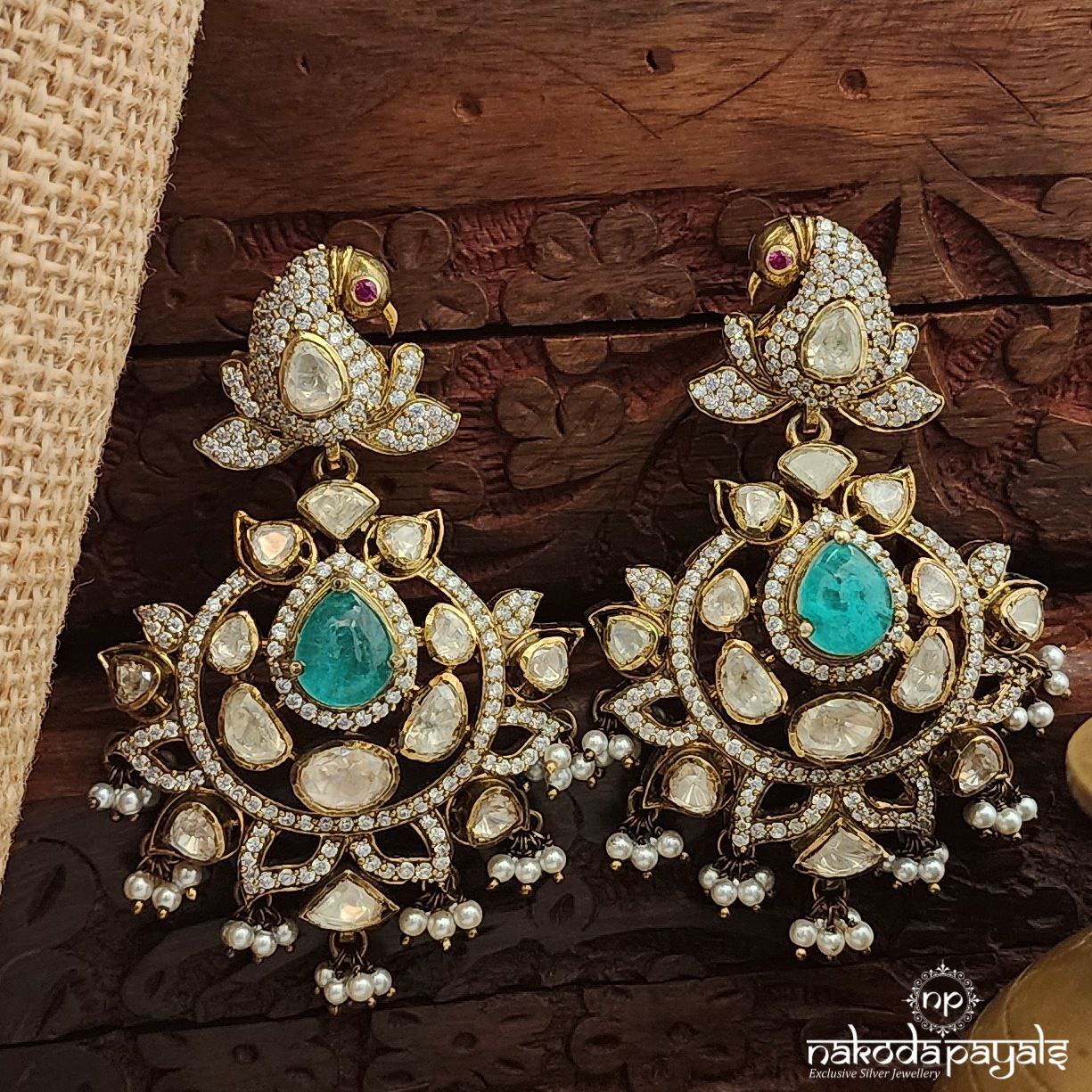 Pearl Drops Green Earrings (Ge10123)