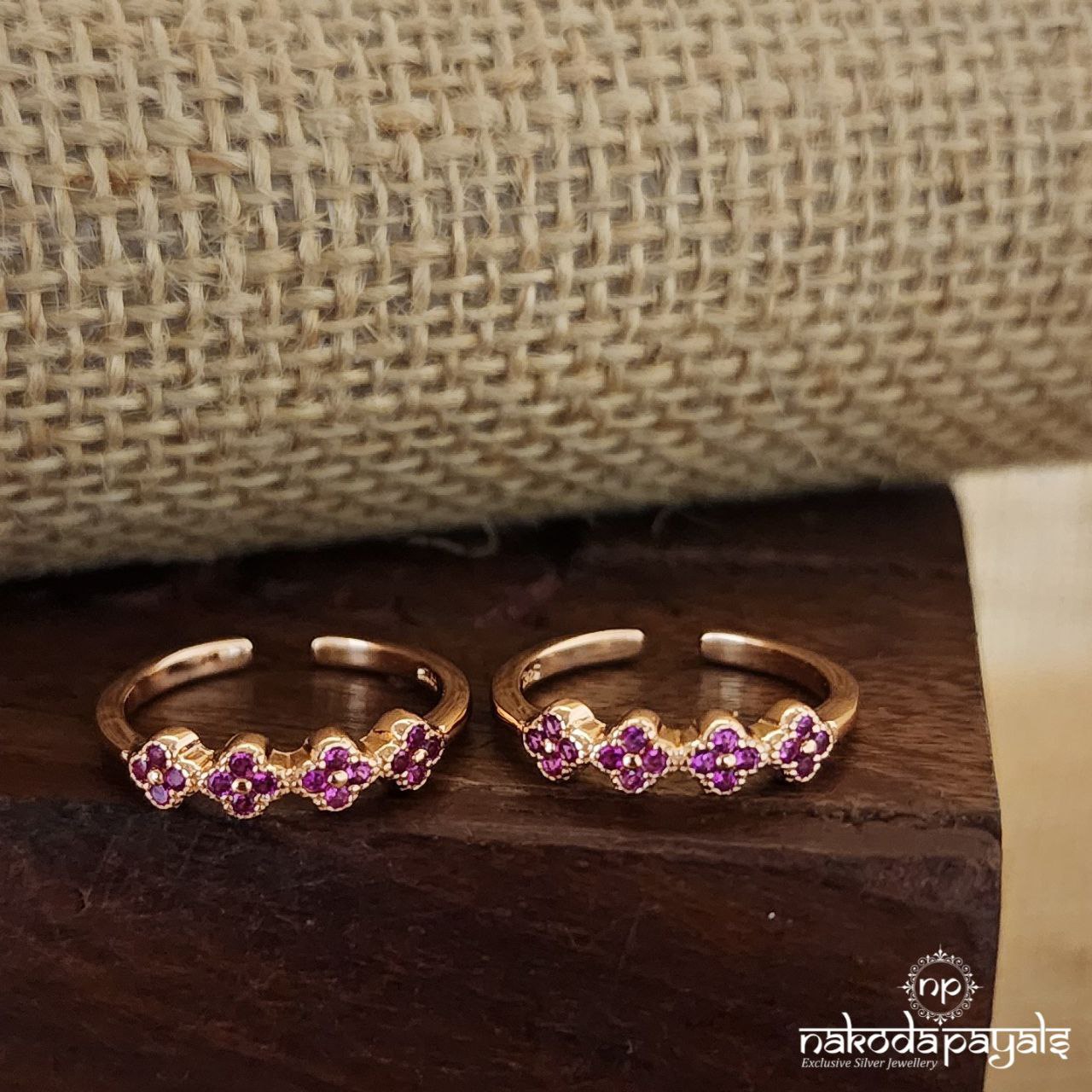 Pinkish Rose Gold Toerings (T4478)