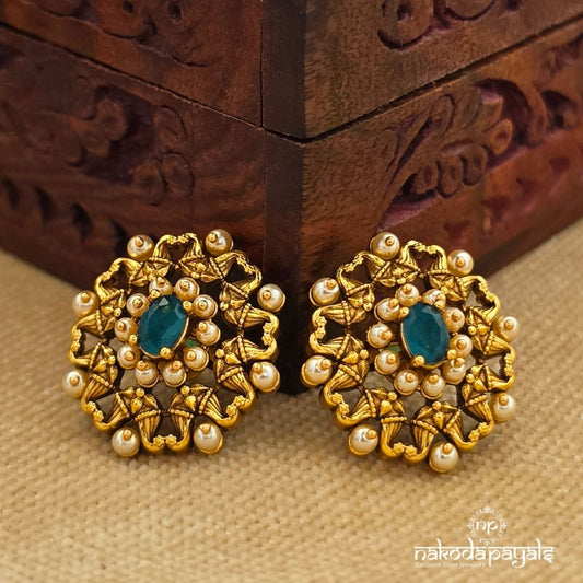 Elegant Pearl Studs (Ge11376)