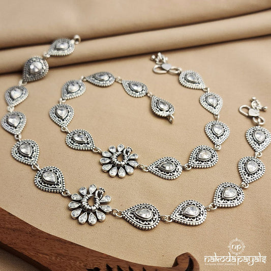 Elegant White Peacock Anklets (A6121)