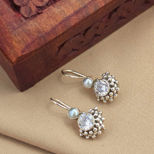 Graceful Hanging (H2116)