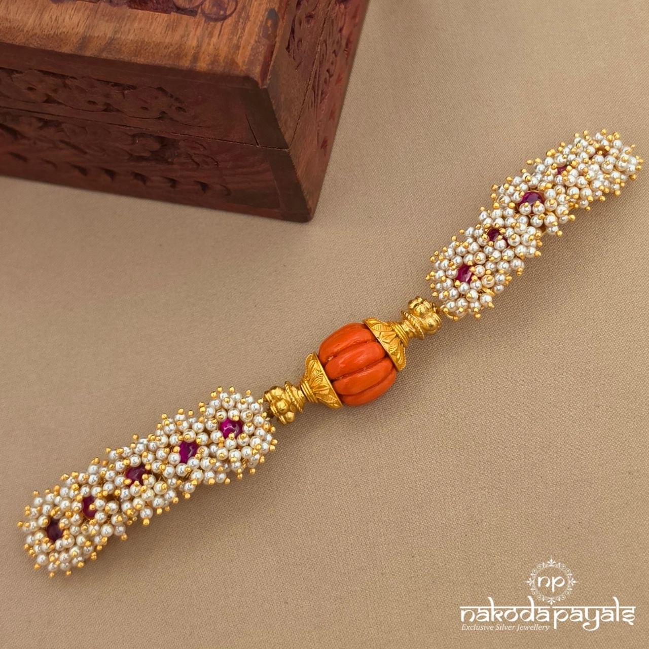Coral Pearly Choker (Gn10705)