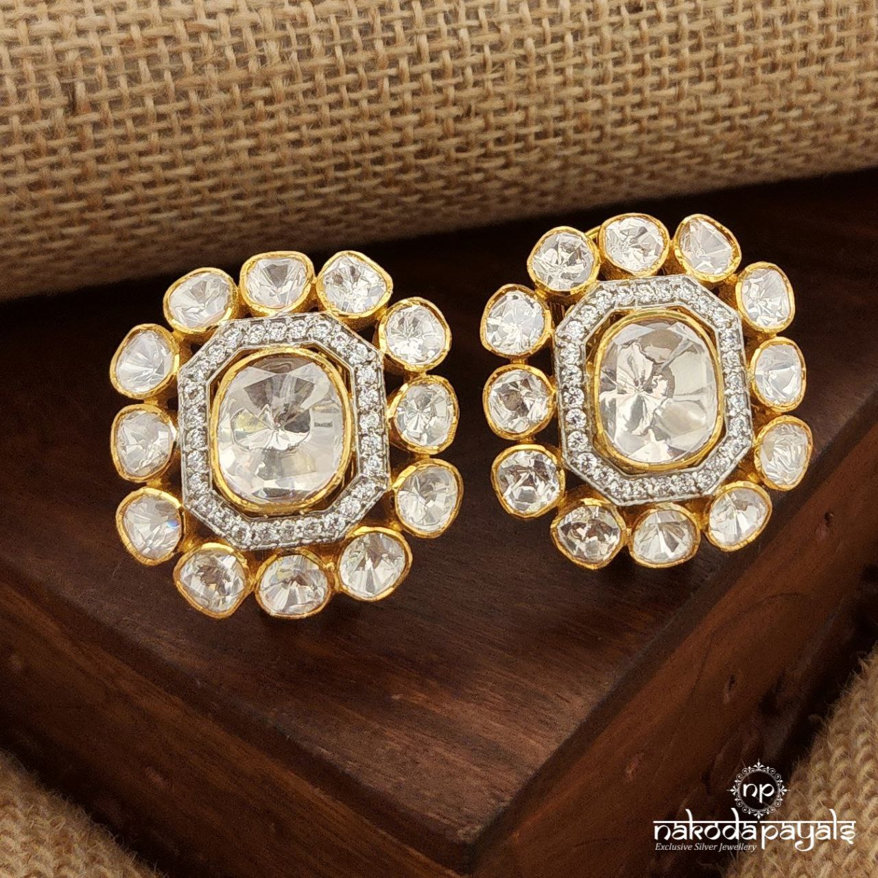 Rectangular White Moissanite Studs (Ge9424)