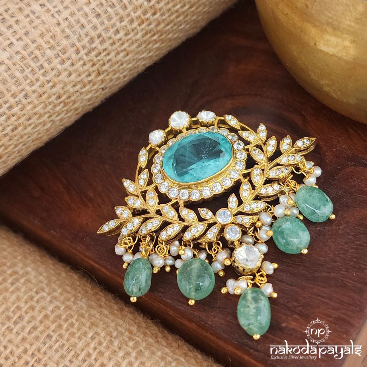 Oval Green Moissanite Brooch (St3504)