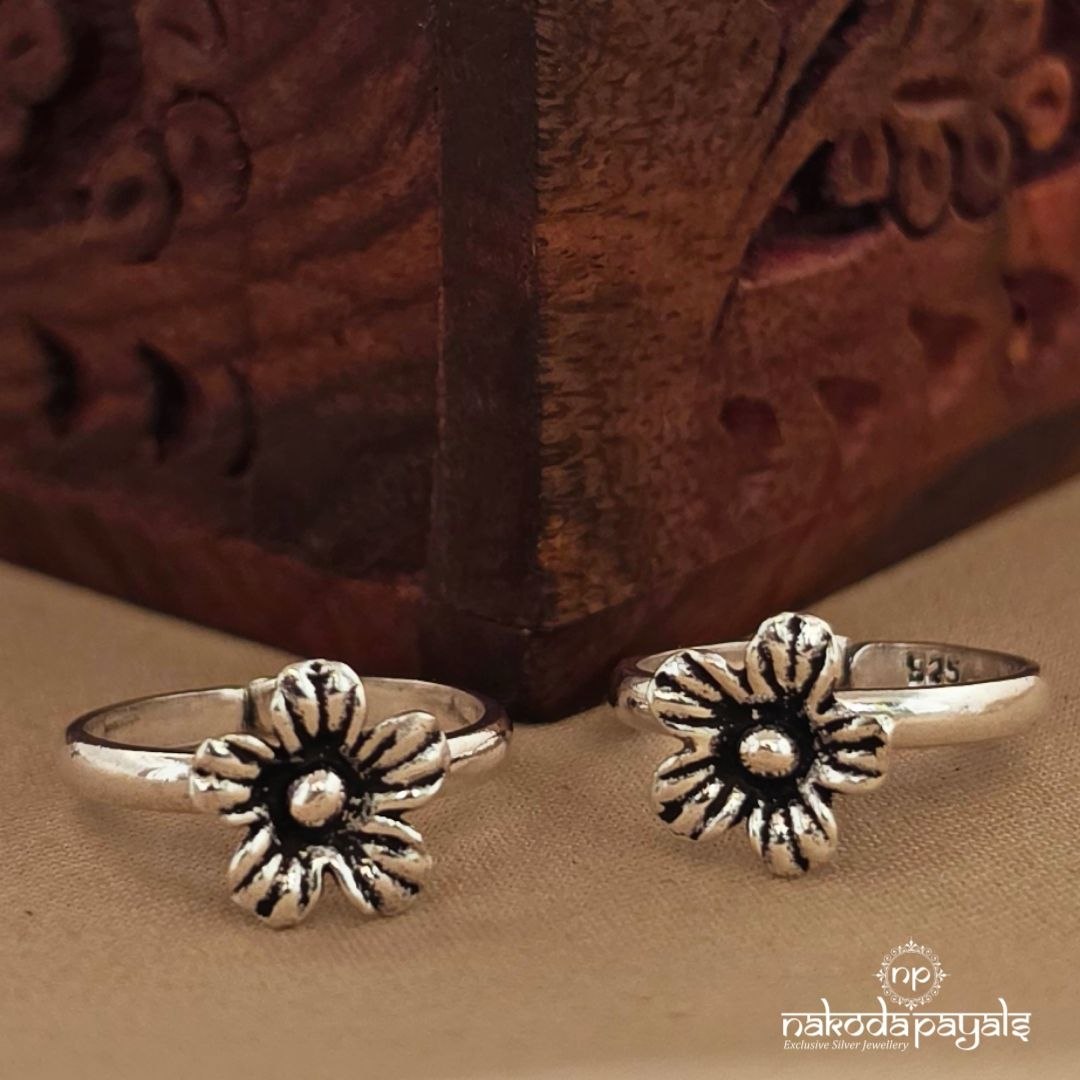 Gorgeous Floral Toerings (T4920)