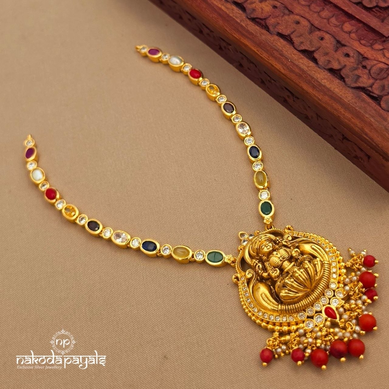 Traditional Lakshmi Neckpiece (Gn10169)