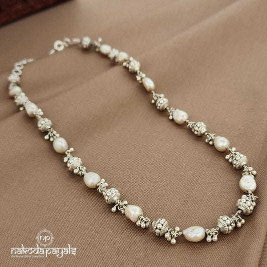 Elegant Pearled Neckpiece  (N11224)