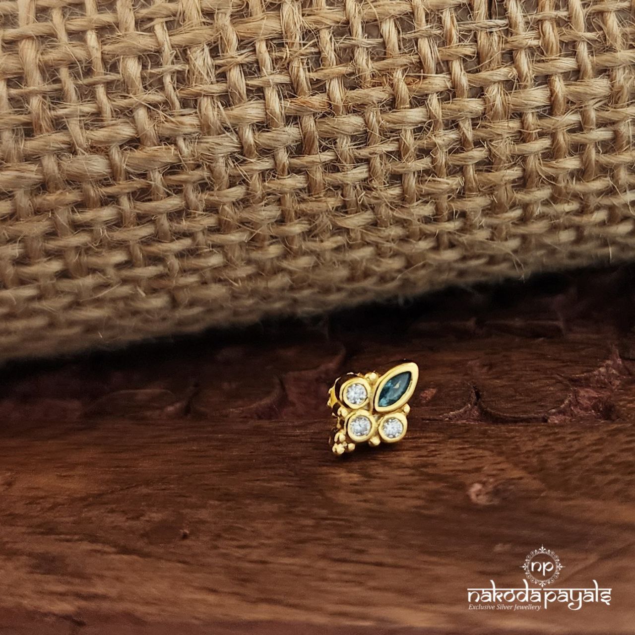 Traditional Nosepin (Np780)