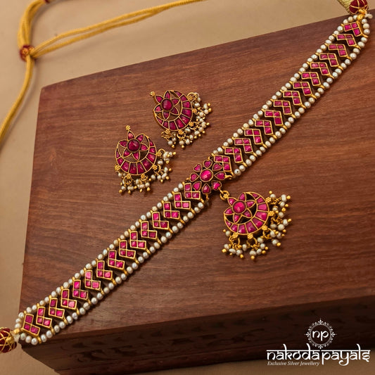 Stunning Pink Choker With Earrings (Gn10452)