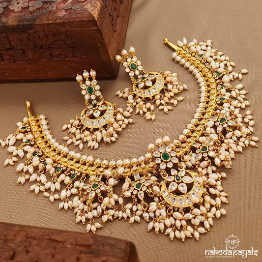 Green Half Moon Guttapusalu Neckpiece Set (Gn9676)