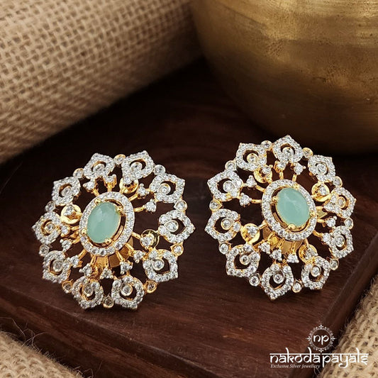 Stunning CZ Light Blue Studs (Ge9615)