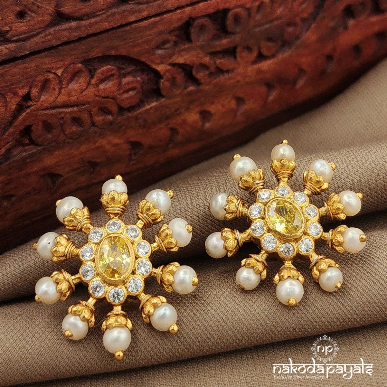 Yellow Coruscating Studs (Ge10414)