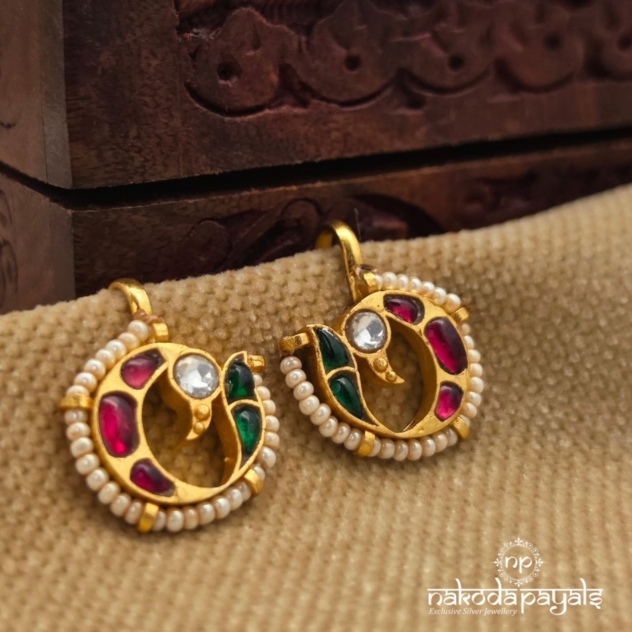 Peacock Pearl Bugadi(Ge11061)