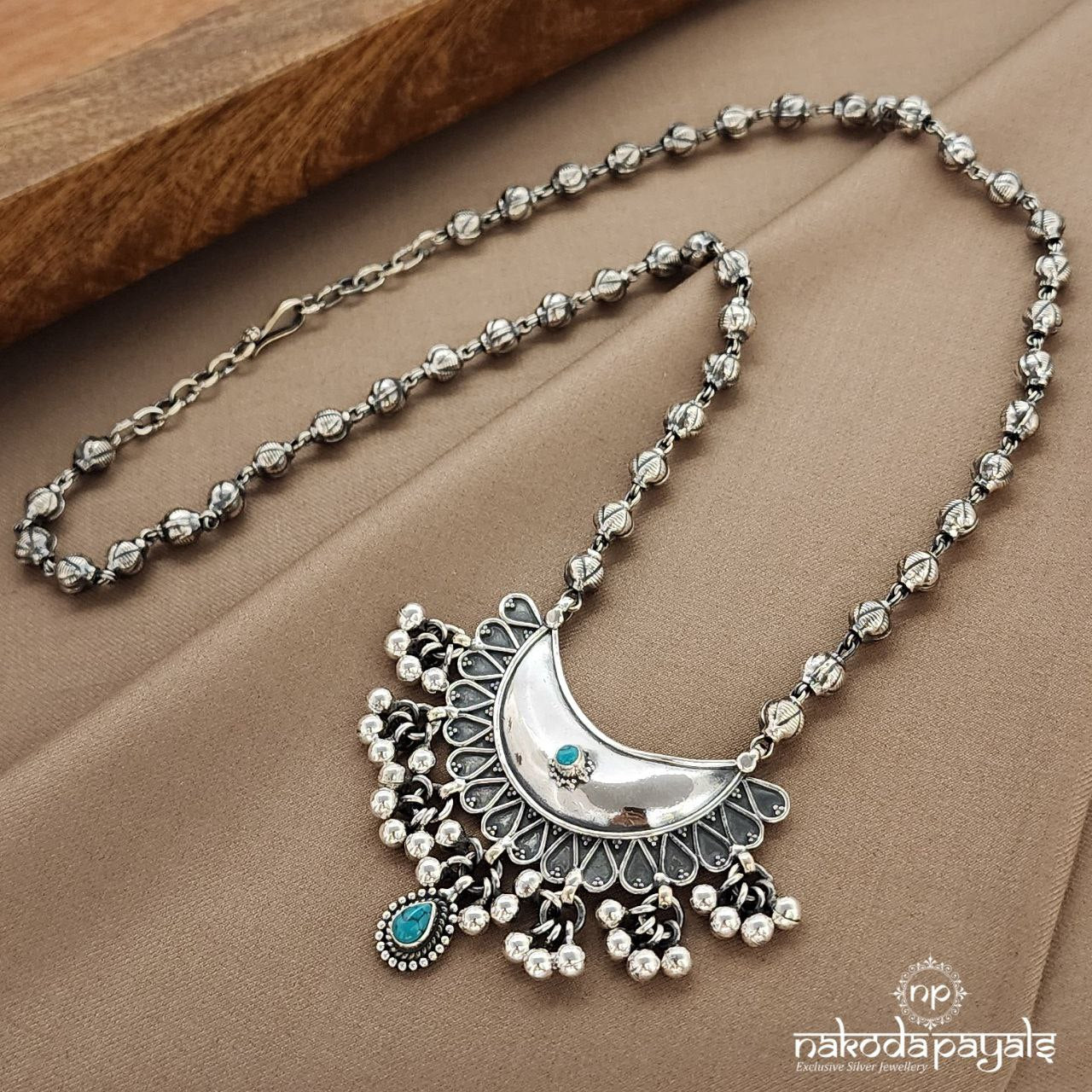 Awesome Half Moon Neckpiece (N11014)