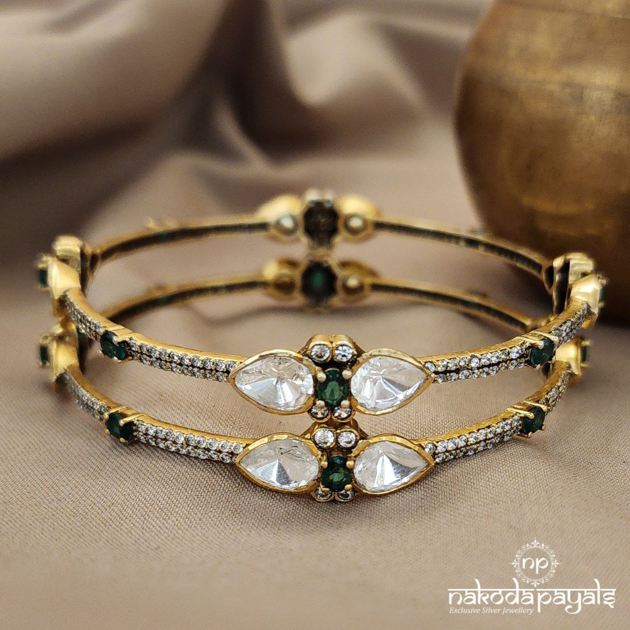 Sparkling Green Moissanite Bangles (Gk2833)