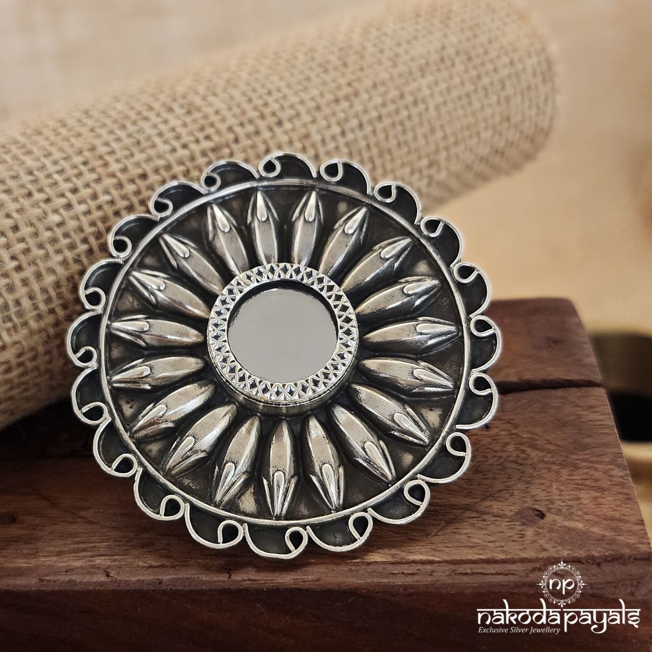 Fower Glass Finger Ring (F2521)