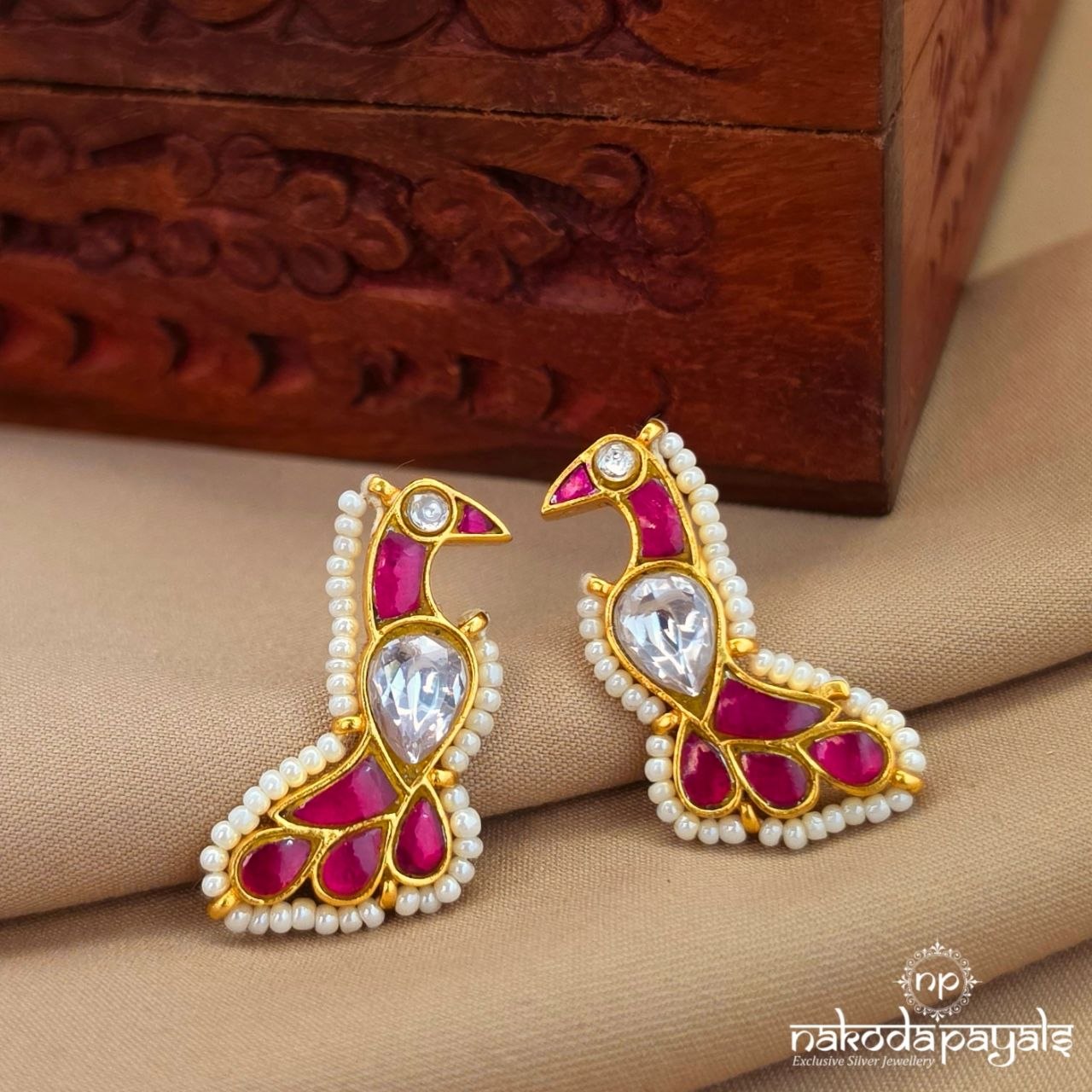 Pearly Bird Studs (Ge11137)