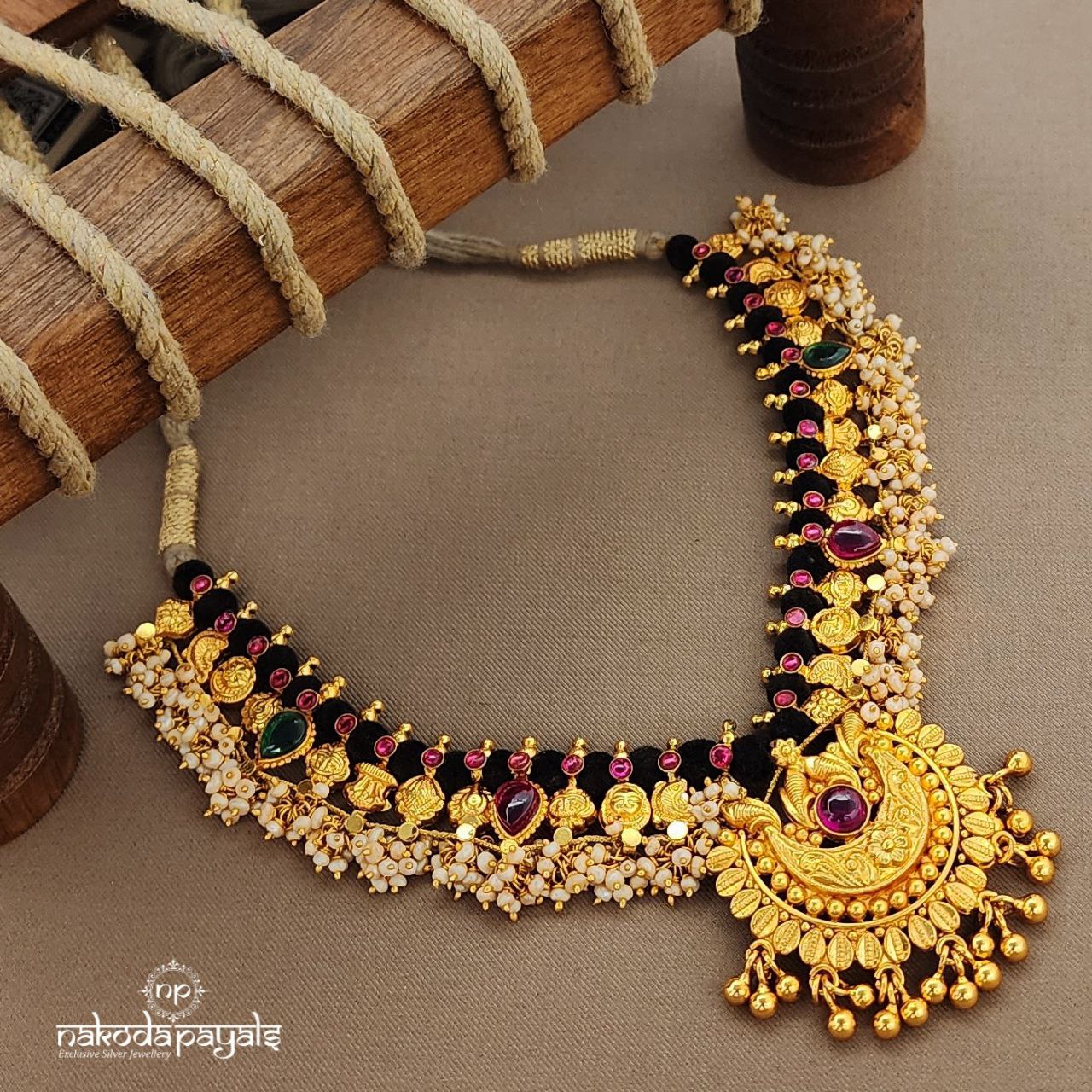 Kundan Black Tread Neckpiece (Gn9341)