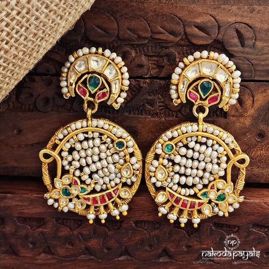 Half Moon Pearled Earrings (Ge9905)
