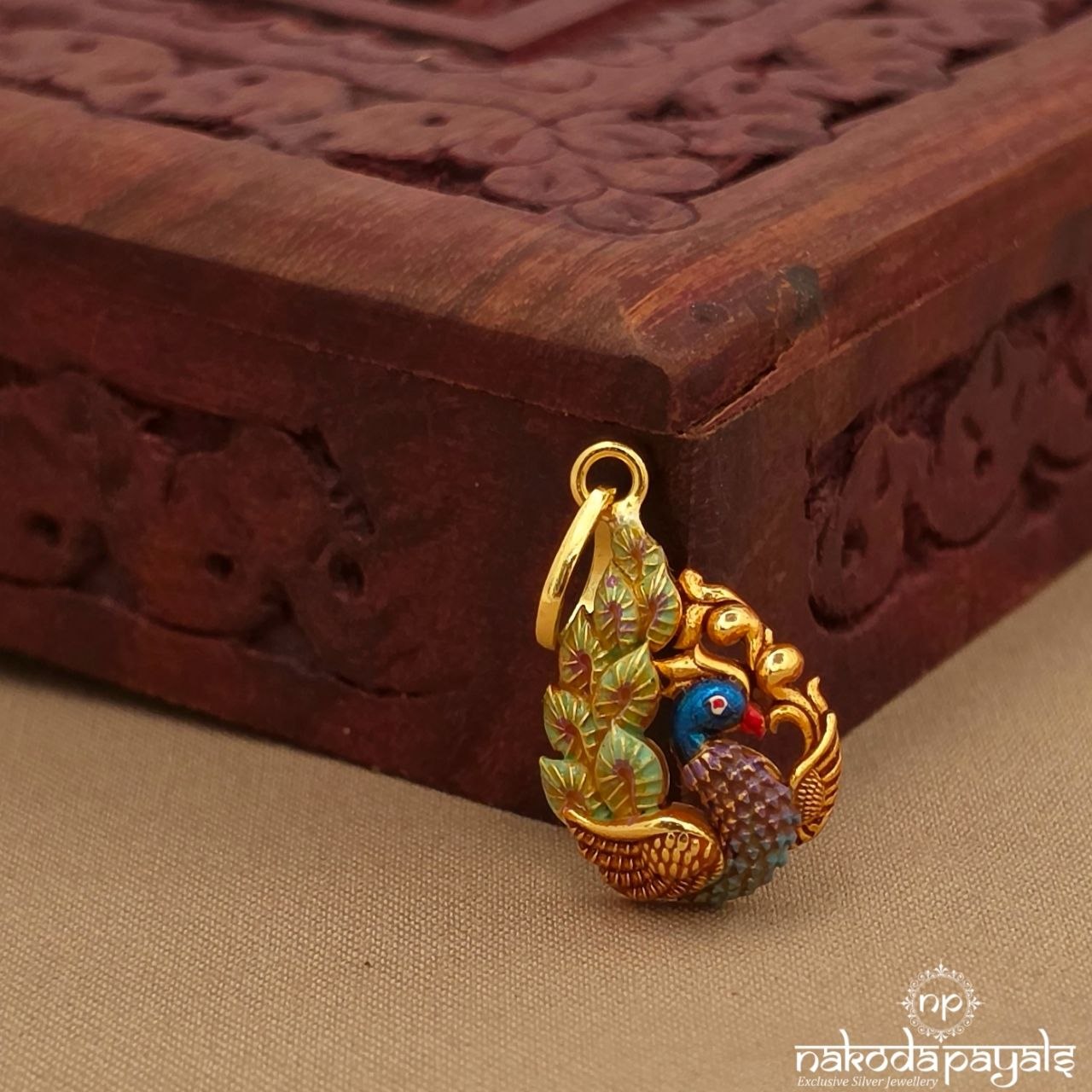 Minimal Peacock Pendant (Gp2307)
