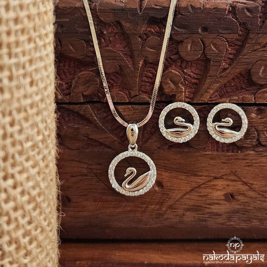Circular Swam Pendant Set (St3685)