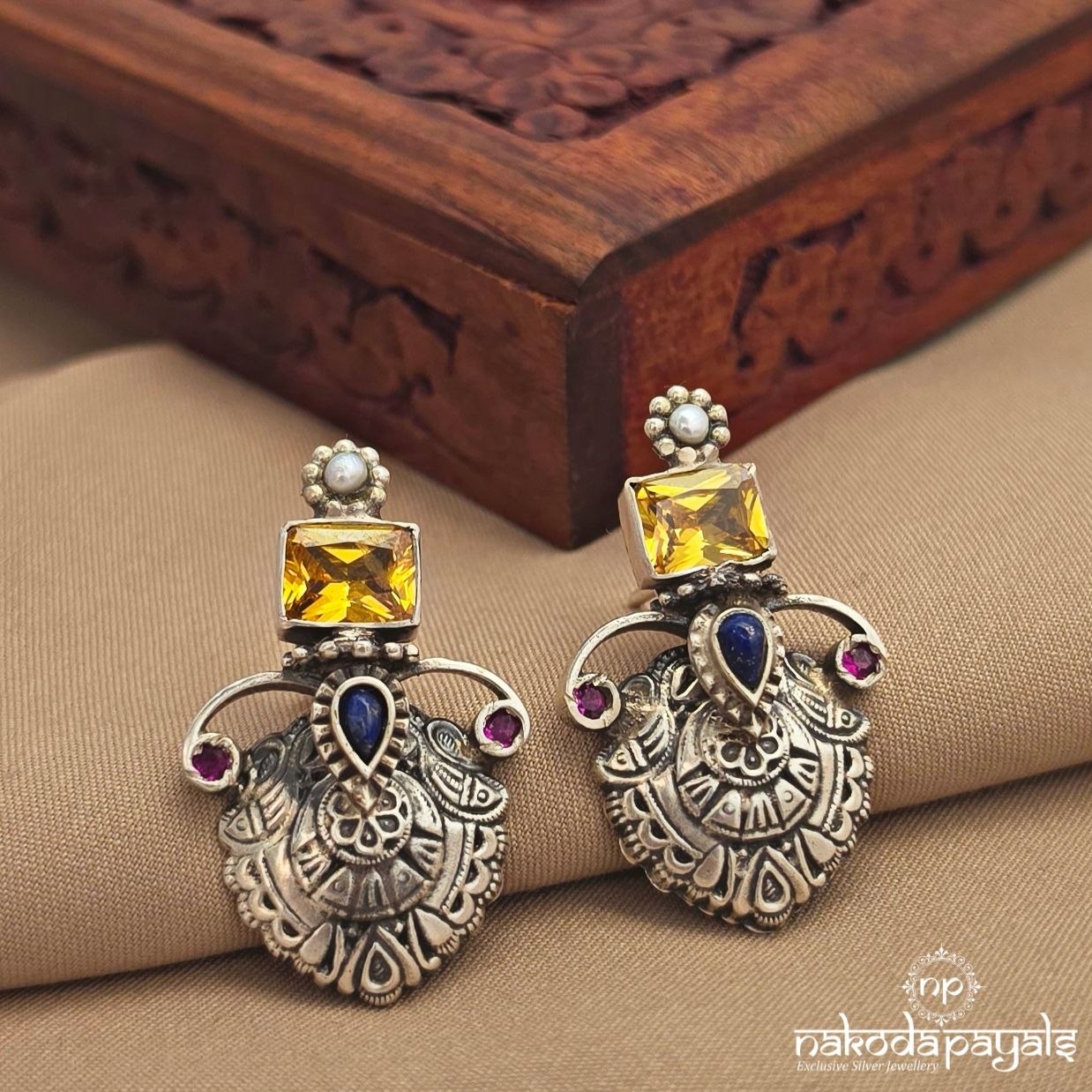 Exclusive Oxidised Studs (S4119)