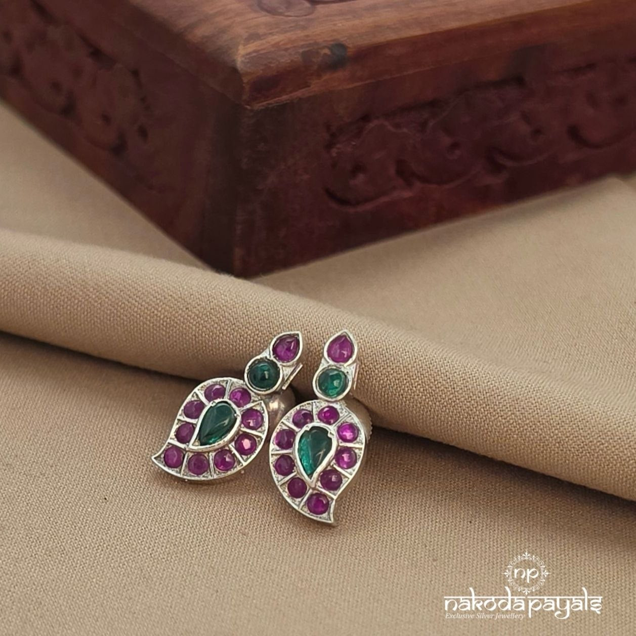 Kemp  Mango Studs (S9742)