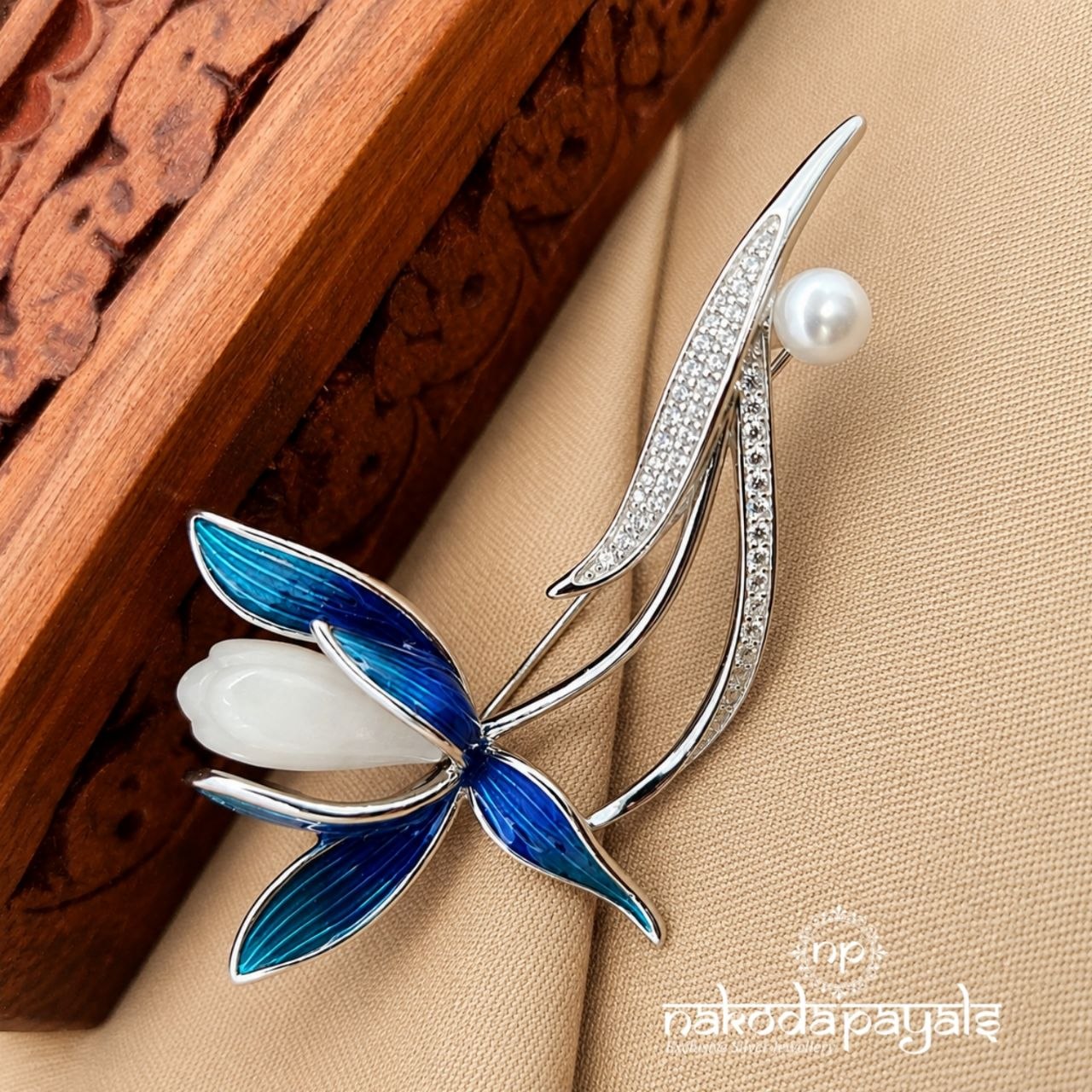 Exquisite MOP Brooch (St4057)